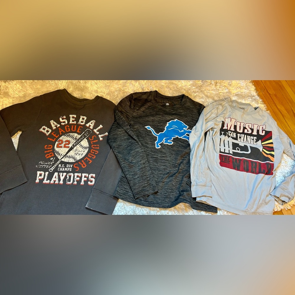 Boys set of 3 Medium 7/8 long sleeved long tops.